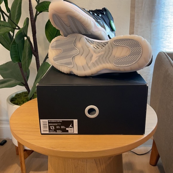 Air Jordan 11 Retro Jubilee 25th Anniversary - Picture 5 of 8